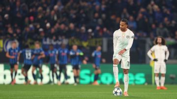 Atalanta score late to take down Chelsea in Champions League