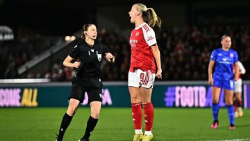 Chelsea, Arsenal, Man United live updates from Women's Champions League