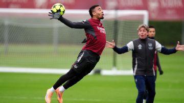Gabriel Jesus 'sharp' finishing impresses, included in Arsenal Champions League squad
