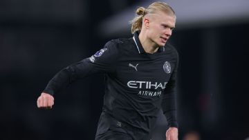 Why Erling Haaland will never wear gloves on the football pitch