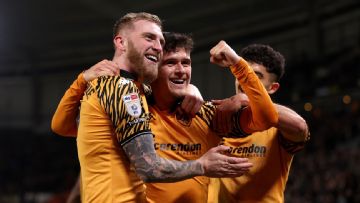 Hull City end Wrexham's nine-match unbeaten league run in 2-0 win