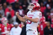 Indiana's Mendoza wins Maxwell, O'Brien; Rodriguez wins Bednarik