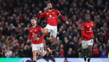 Gary Neville 'can live' with Man United 's 4-4, Ruben Amorim 'did the right thing'