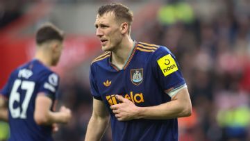 Newcastle reveal Dan Burn absence due to fractured rib