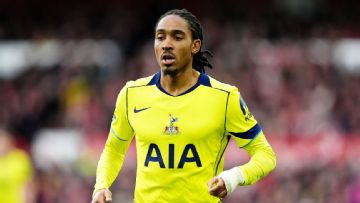 Tottenham boss Frank: Spence's sub reaction 'didn't look the best'