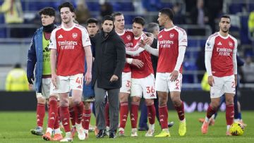 Festive cheer or winter woes? Arsenal and Wolves look to defy Christmas omens