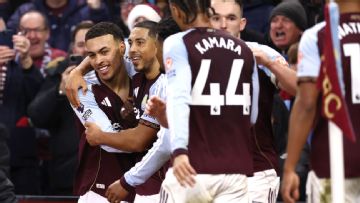 Premier League live updates: Aston Villa-Manchester United