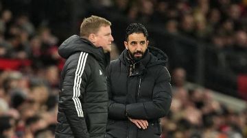 Manchester United vs. Newcastle United: TV channel, kick-off time, live stream, referee, injury and team news