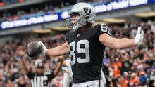 Raiders colocan en lista de reservas lesionados a Brock Bowers