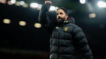 Man United vs. Wolves: TV channel, kick-off time, live stream, referee, injury and team news