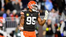NFL: Myles Garrett rompe récord de capturas en una temporada