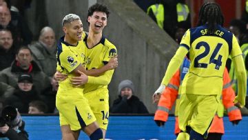 Archie Gray nets only goal as Tottenham beat Crystal Palace