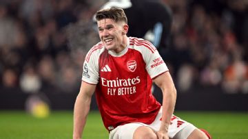Viktor Gyökeres 'should not be starting,' Jamie Carragher names better Arsenal option