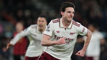 Arsenal vs Liverpool: TV channel, kick-off time, live stream, referee, injury and team news