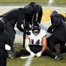 Ravens' Kyle Hamilton exits vs. Steelers due to concussion