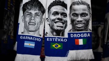 Premier League live updates: Fulham-Chelsea, Burnley-Man United