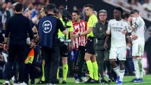 Atleti's Simeone apologizes for row with Vinícius at Supercopa