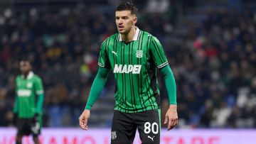 Transfer rumors, news: Man United, Inter eye Serie A defender