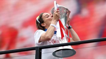 Arsenal needed UWCL-winning coach Slegers to sign new contract, now they must back her