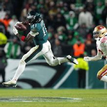 Eagles' Nick Sirianni defends A.J. Brown after drops, spat