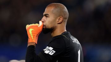 Chelsea boss Rosenior: Blame me for Sánchez errors vs. Arsenal