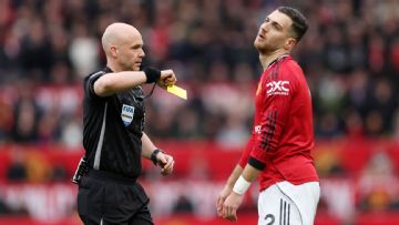 VAR review: Should Man United's Dalot have been sent off vs. Man City?