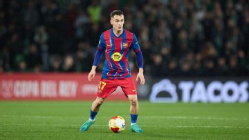 Transfer rumors, news: Man United looking at move for Casadó