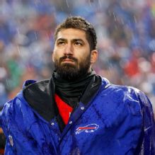 Source: Browns opt not to sign AJ Epenesa after physical