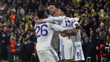 Jadon Sancho puts Aston Villa on cusp of UEL last-16 spot