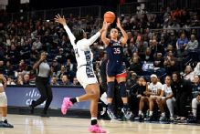 Azzi Fudd shines in final hometown game in UConn uniform