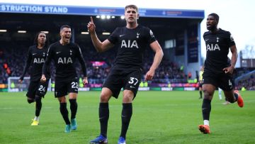 Transfer rumors, news: Liverpool, Man United, Real Madrid keen on Van de Ven