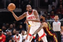 Durant out vs. Pacers after stepping on fan's foot