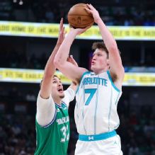 Knueppel, Hornets overcome Flagg, Mavs in rookie showdown