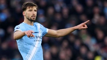 Man City 'will support' Rúben Dias after home burglary - Pep Ljinders