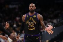 LeBron James earns record-extending 22nd NBA All-Star Game nod