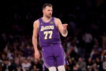 Lakers offer midseason assessment 1 year after Luka Doncic trade