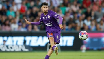 'Future Socceroo' Rhys Bozinovski joins Heracles Almelo from Perth Glory