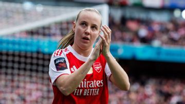 Arsenal's Beth Mead facing layoff with hairline fracture - Renee Slegers