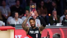 Damian Lillard recruiting Steph, Klay and Booker for 2027 3-point contest