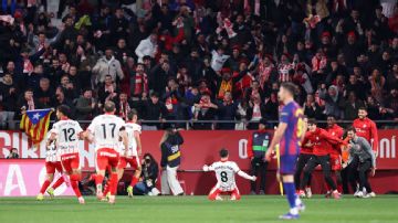 Yamal misses pen as Barcelona fail to catch Madrid in loss to Girona