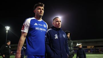 Brentford boss visits Rooney, Macclesfield after FA Cup