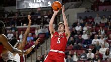 Miami of Ohio holds off UMass, stretches record to 26-0