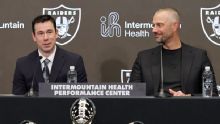 Kubiak overlooks Raiders' past, believes he can put them on track