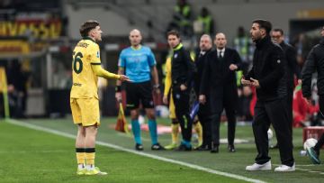 Cesc Fabregas sorry for contact with AC Milan player as Massimiliano Allegri sent off