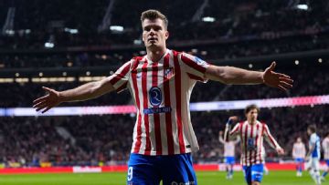 Sørloth double helps Atlético beat Espanyol to end winless run