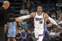 Kings beat Grizzlies to snap franchise-worst 16-game skid