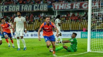 Drazic goal sees FC Goa ease past hapless SC Delhi to go top of ISL
