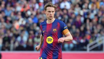 Barcelona's Frenkie de Jong (hamstring) out for up to 6 weeks