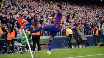 Lamine Yamal gets first hat trick in comfortable Barcelona win