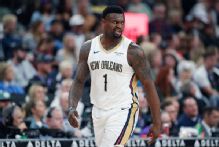 Pelicans' Zion Williamson 'tweaks' ankle in win over Jazz